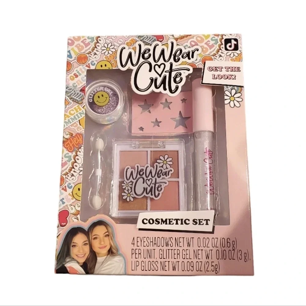 NWT We Wear Cute Girls Cosmetic Set 8 Years